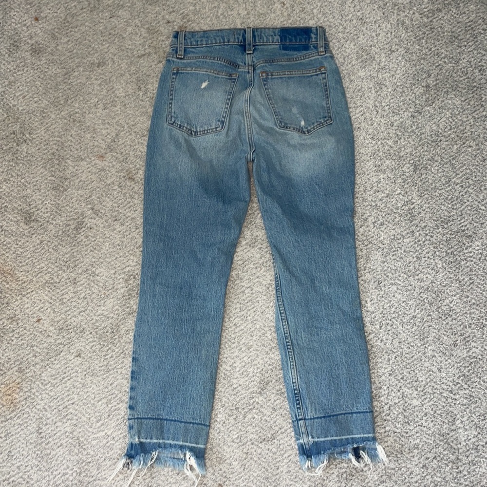 High Rise Mom Jeans - Picture 3 of 3